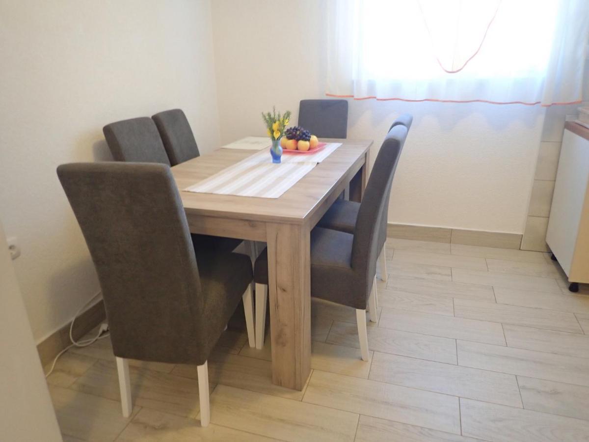 Apartment Jela At The Seafront Baric Draga Exterior photo